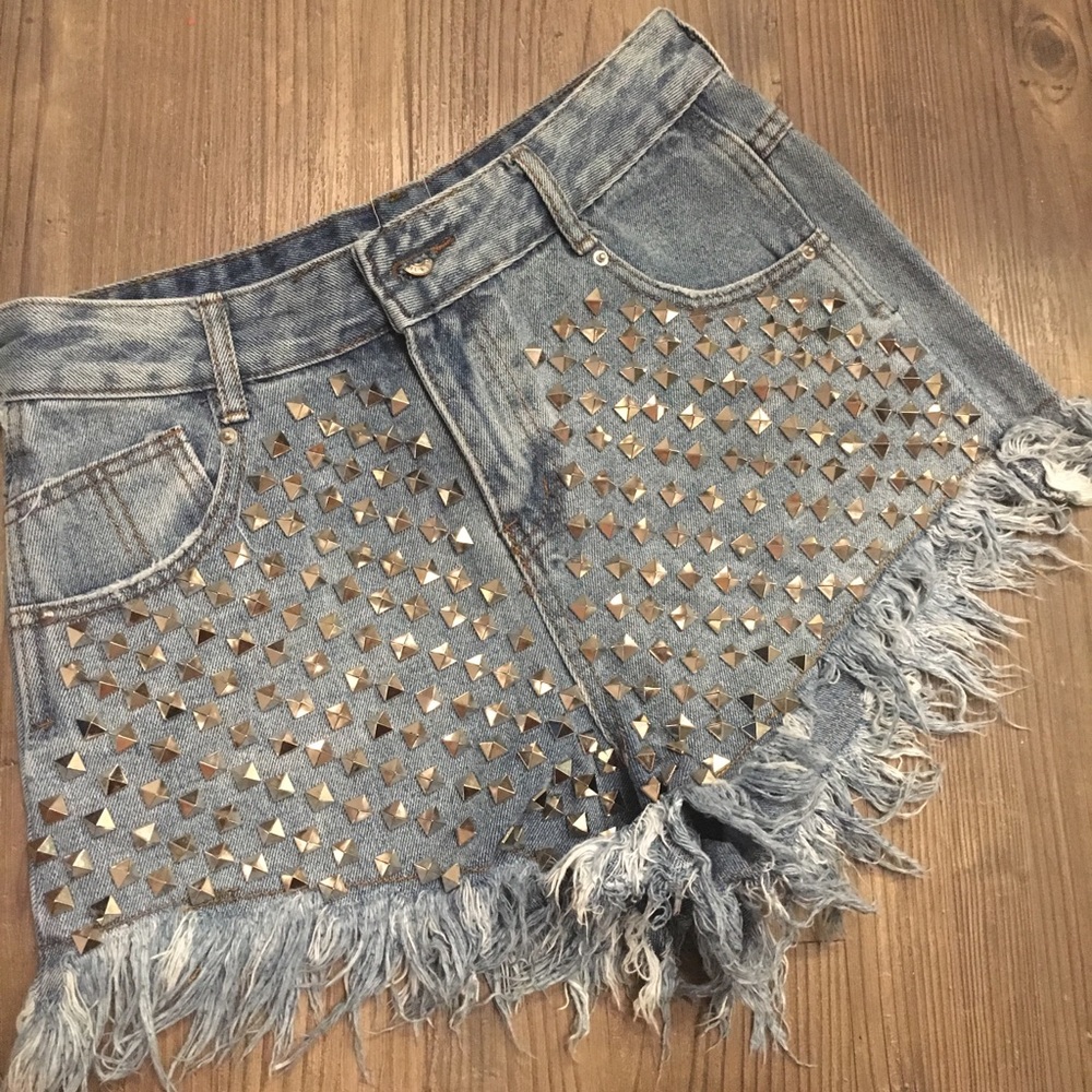 Jeans shorts studded-new with Tags